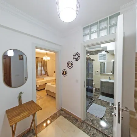 Castello * マルマリス