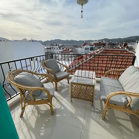 Castello ヴィラ マルマリス